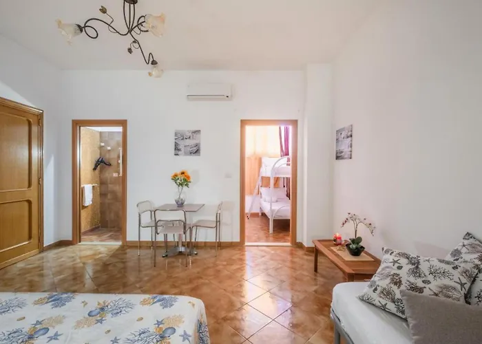 In Bb - Perla Bb Controvento Guest house